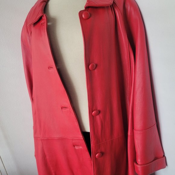 Bright Red Women’s Leather Coat – Size M - Picture 3 of 16